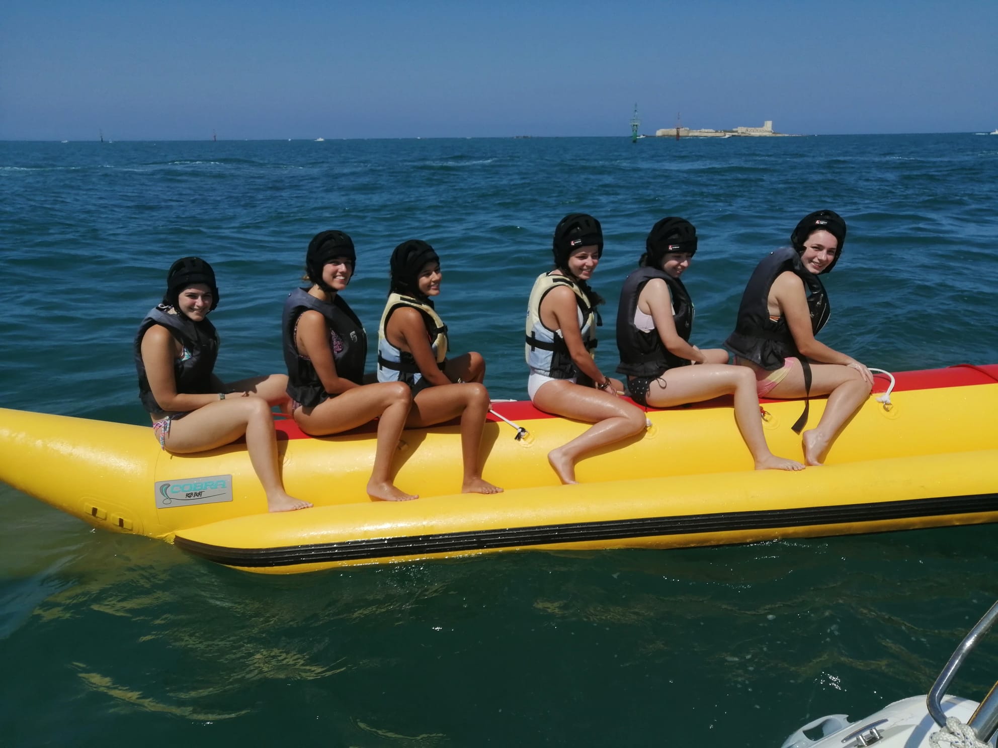 Diversión en Banana Boat en Sancti Patri imagen-pequeña-34